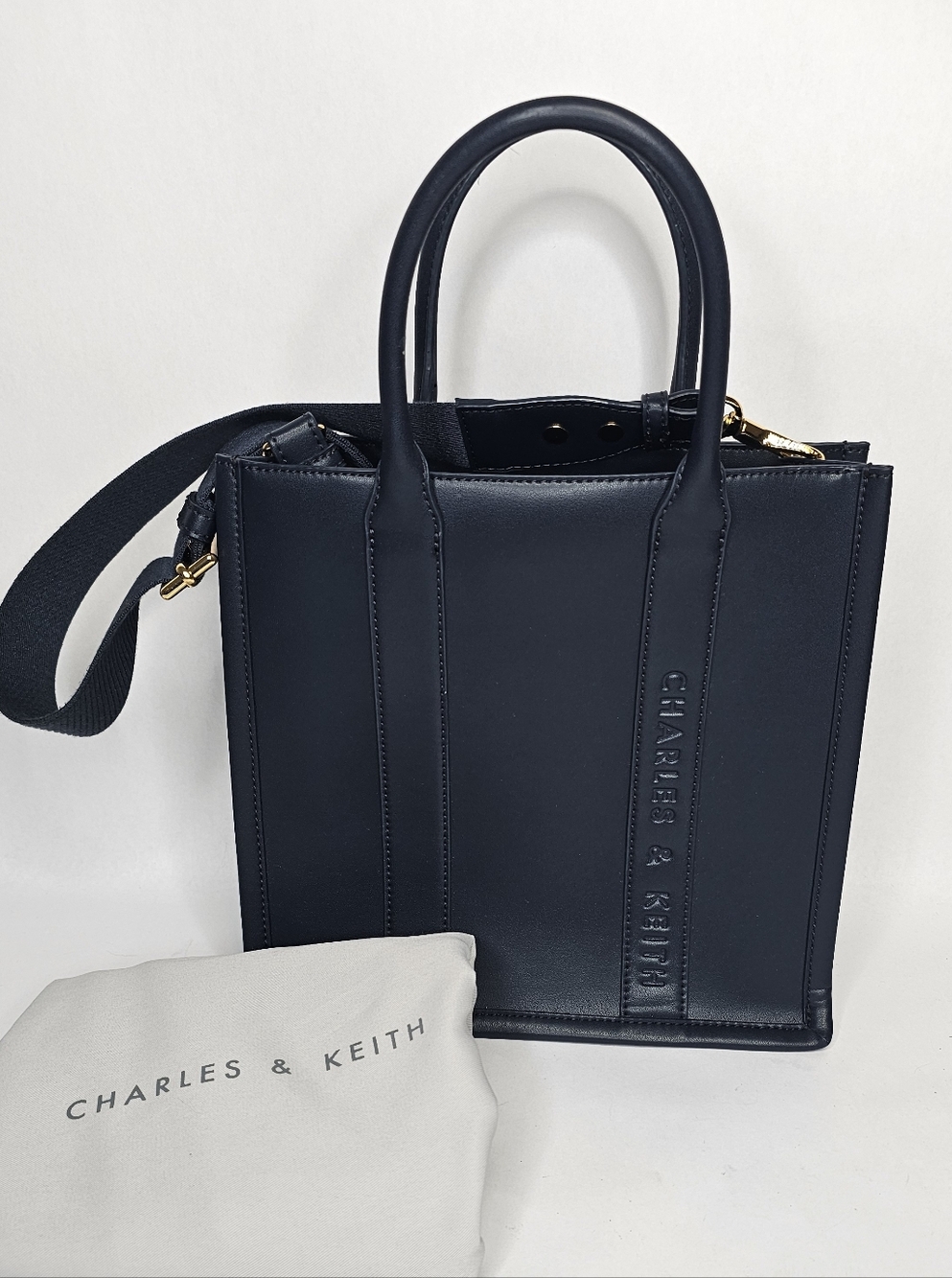 Charles & Keith Clover Trapeze Tote Bag in Navy
